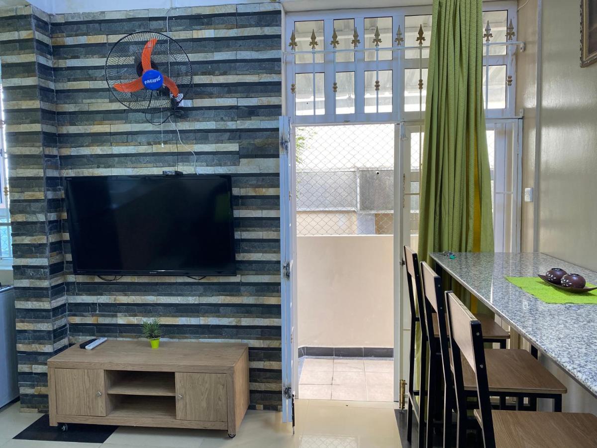 Champs De Mars Apartment Πορ-Λουί Εξωτερικό φωτογραφία